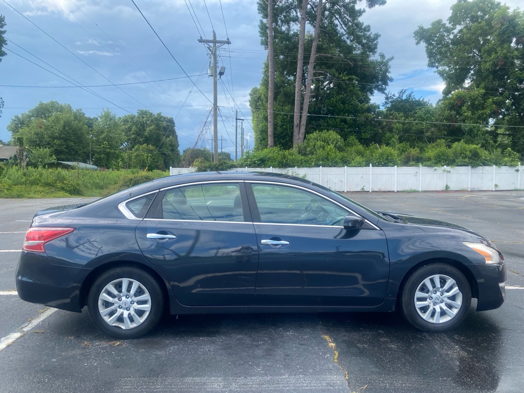 Photo 4 of this NISSAN ALTIMA