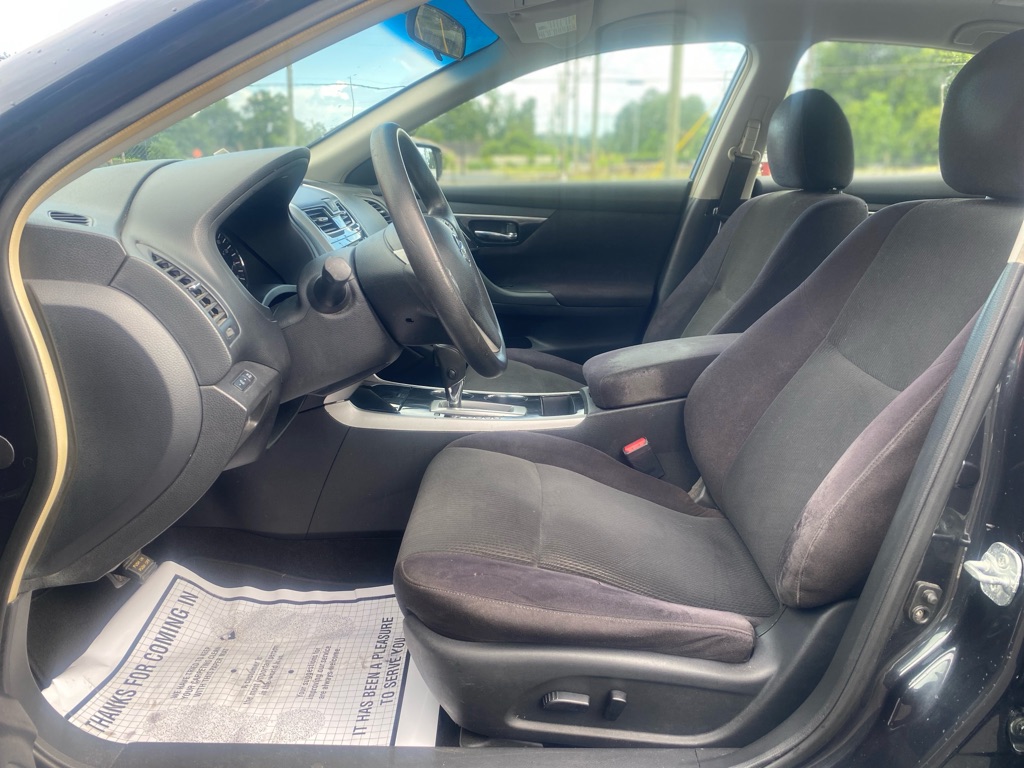 Photo 7 of this NISSAN ALTIMA