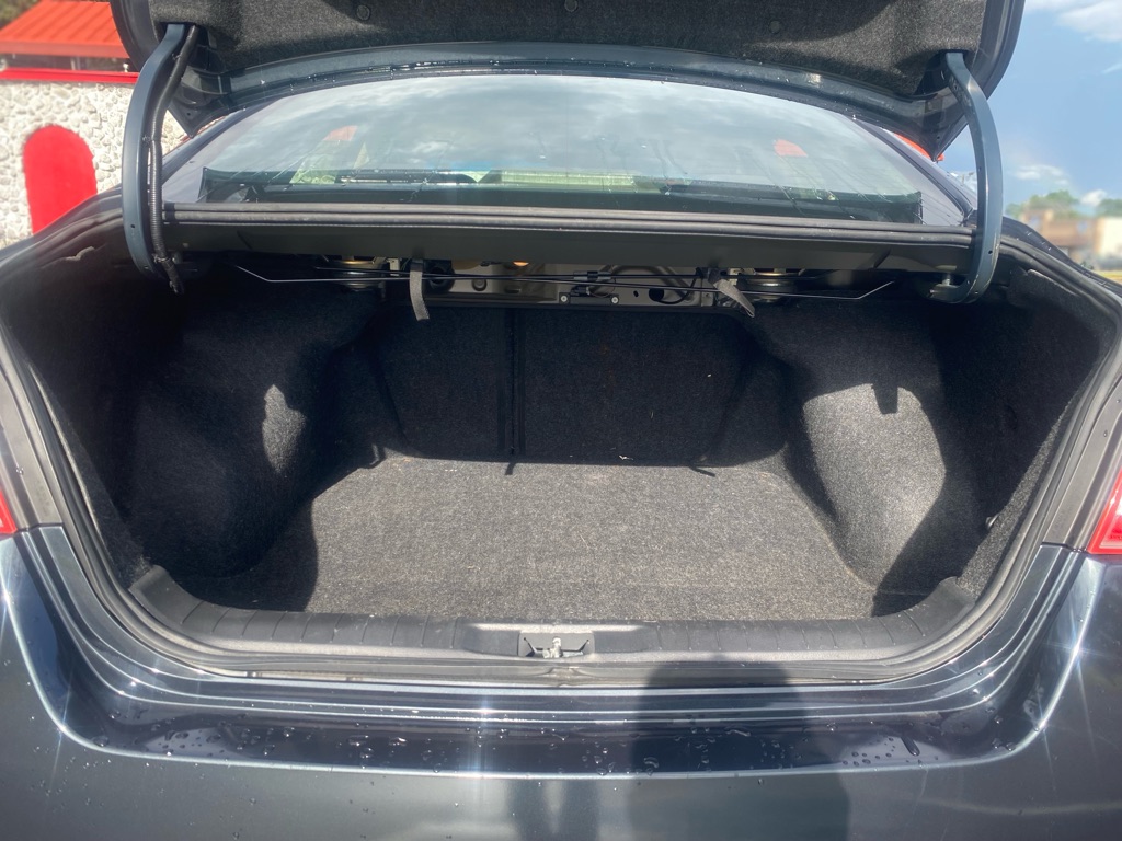 Photo 18 of this NISSAN ALTIMA