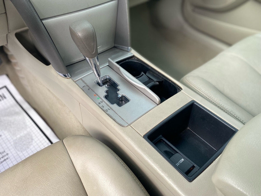Photo 16 of this TOYOTA CAMRY