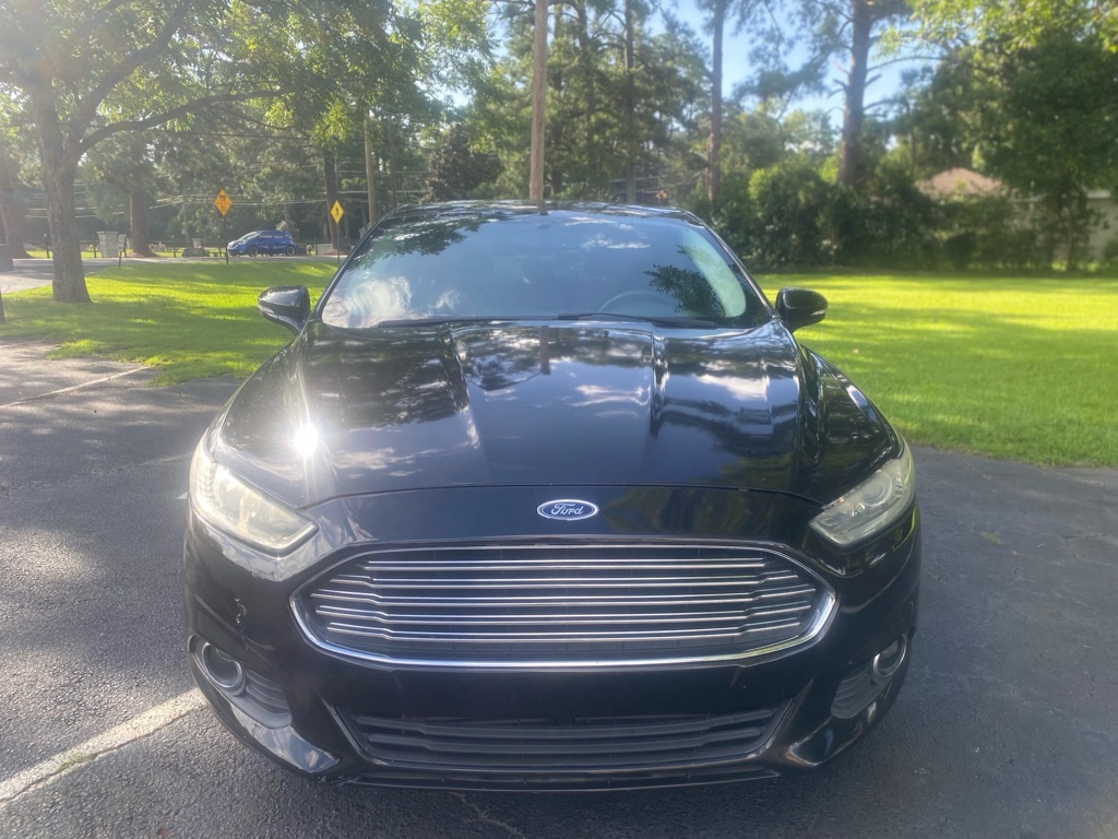 Photo 5 of this FORD FUSION
