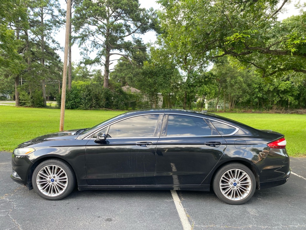 Photo 4 of this FORD FUSION