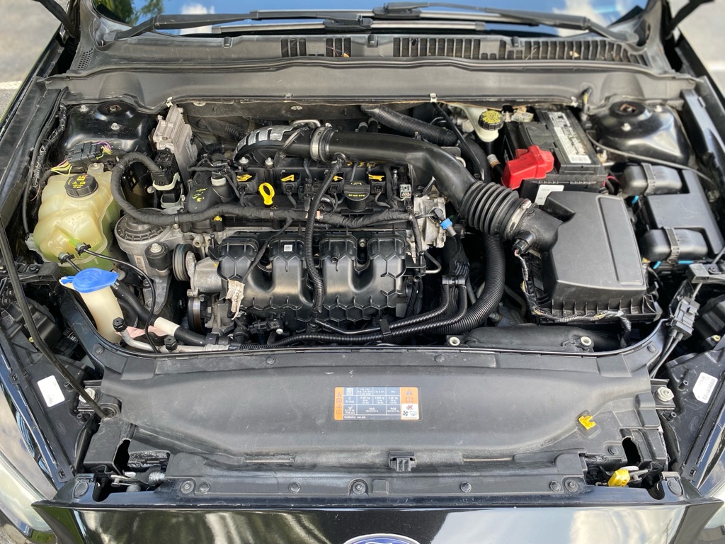Photo 7 of this FORD FUSION