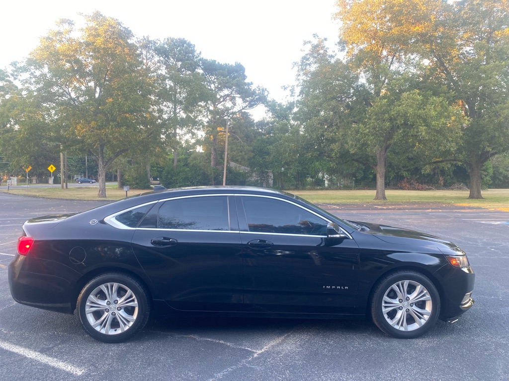 Photo 3 of this CHEVROLET IMPALA