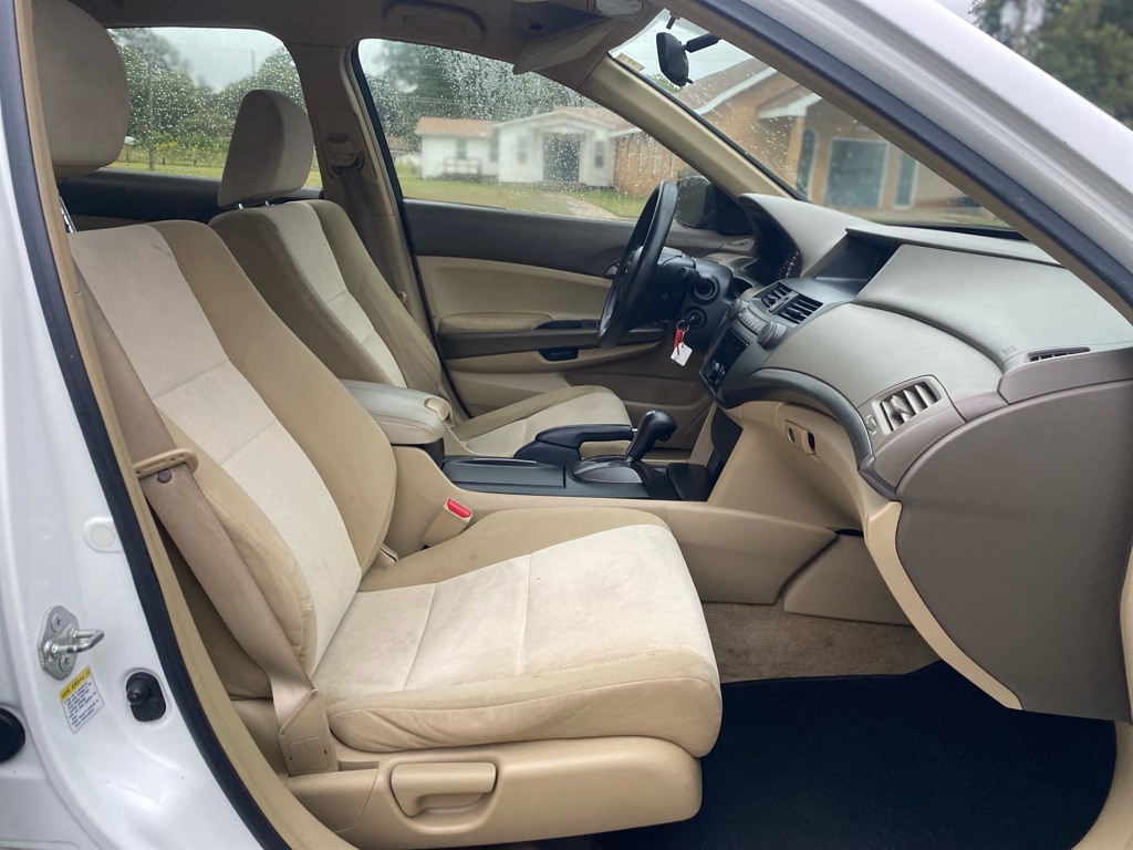 Photo 13 of this HONDA ACCORD