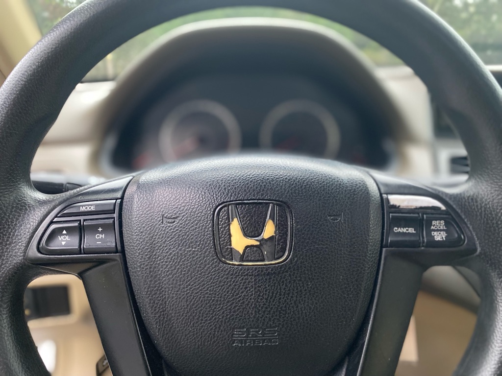 Photo 17 of this HONDA ACCORD