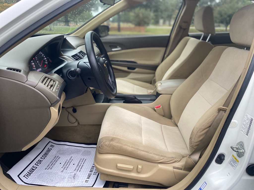 Photo 9 of this HONDA ACCORD
