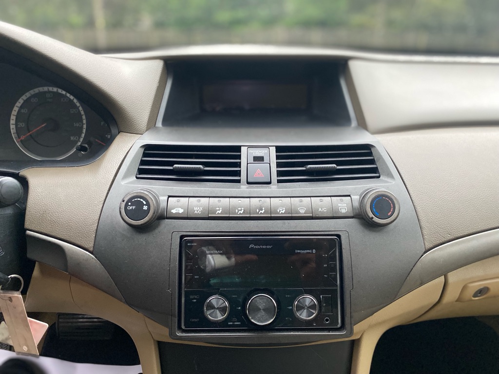 Photo 16 of this HONDA ACCORD