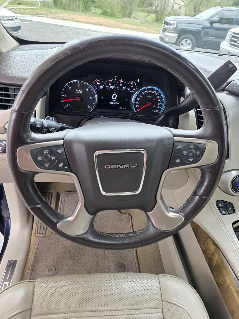 2017 GMC Yukon XL Denali - Photo 17