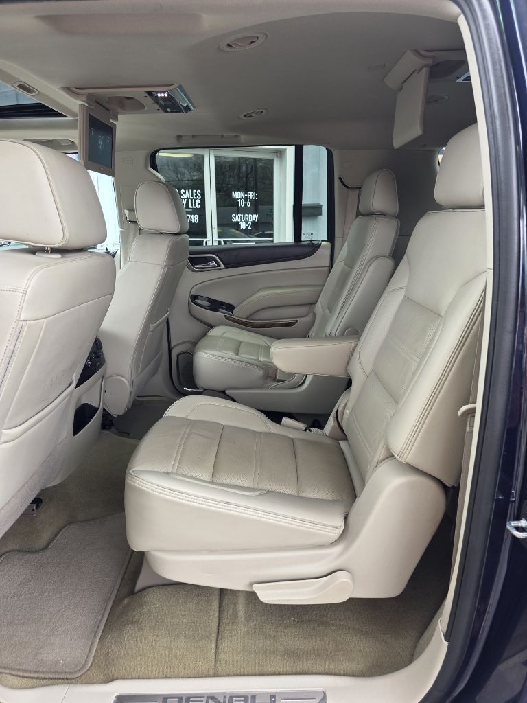 2017 GMC Yukon XL Denali - Photo 19