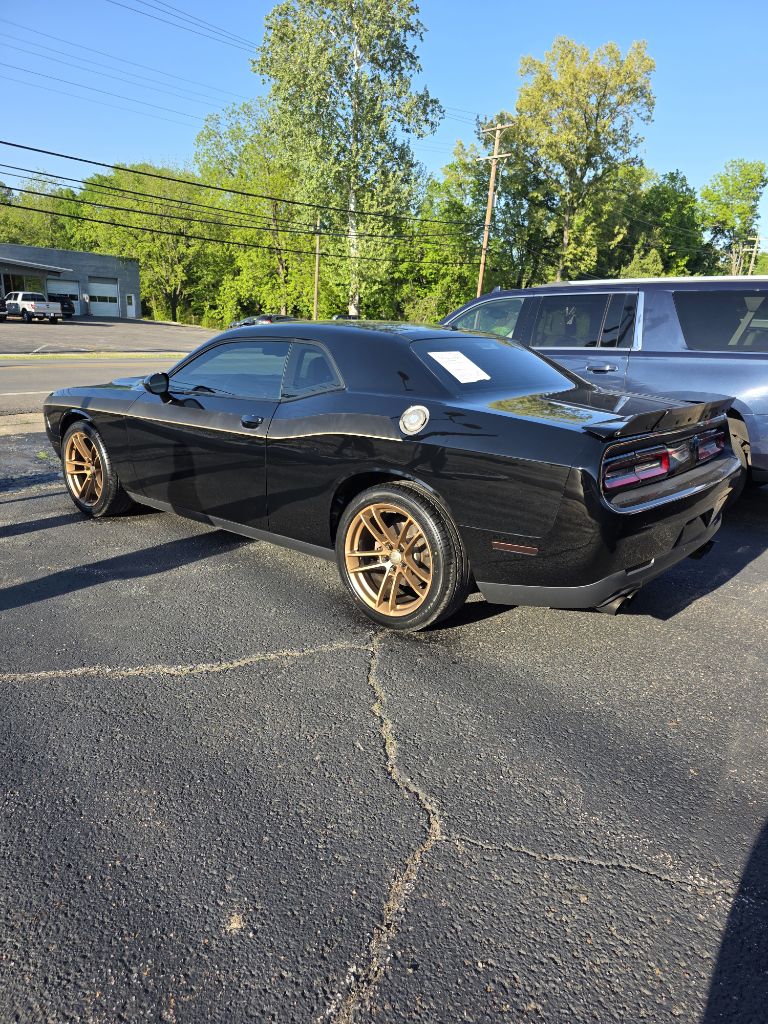 2017 Dodge Challenger R/T - Photo 6