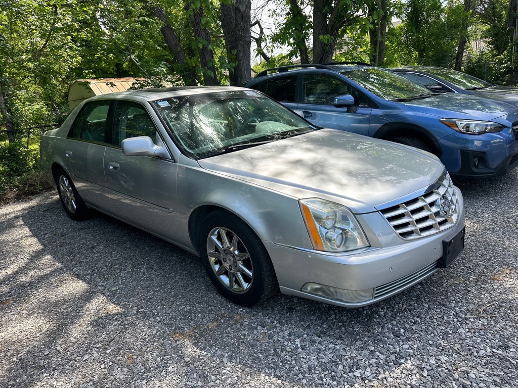 2010 Cadillac DTS Luxury Collection - Photo 2