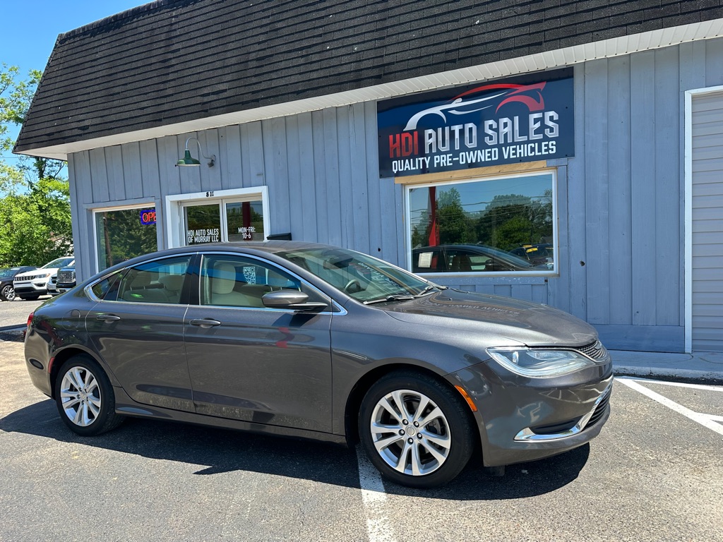 2015 Chrysler 200 Limited's photo