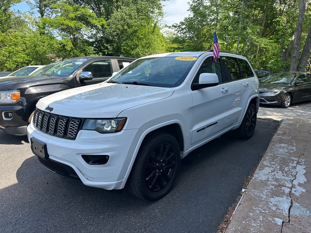 2019 Jeep Grand Cherokee Altitude 4WD's photo
