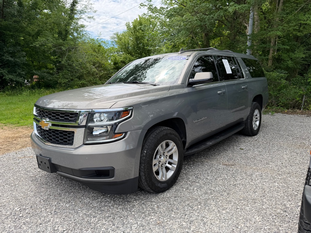 2018 Chevrolet Suburban 4WD 1500 LT's photo