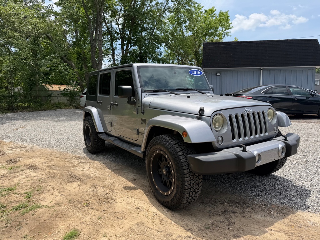 Additional photo of vehicle.