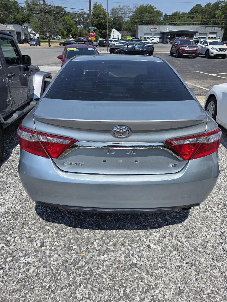 Additional photo of vehicle.
