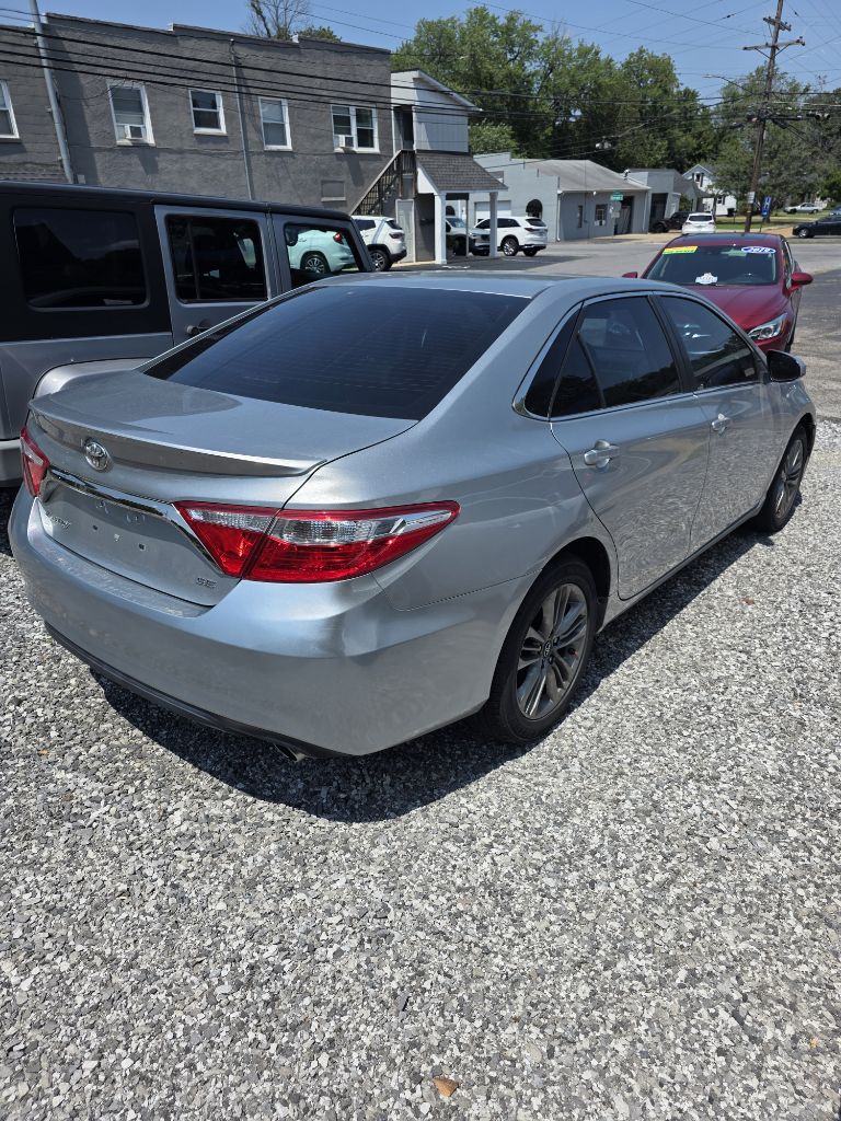 Additional photo of vehicle.