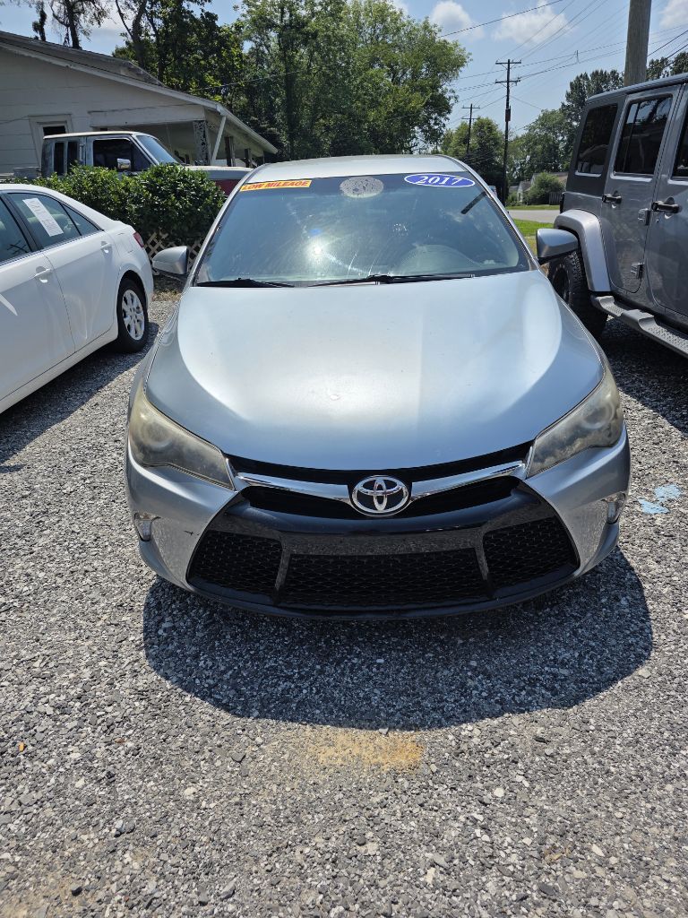 Additional photo of vehicle.