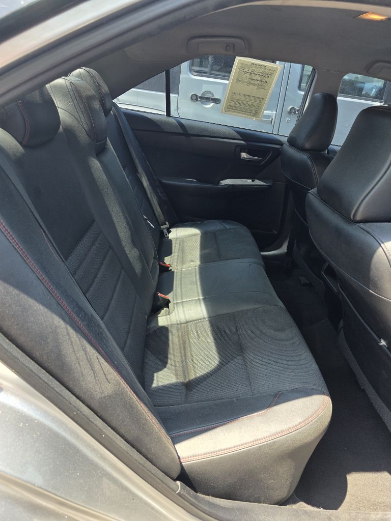 Additional photo of vehicle.