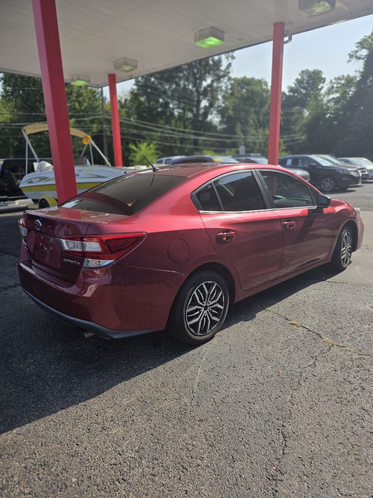 Additional photo of vehicle.