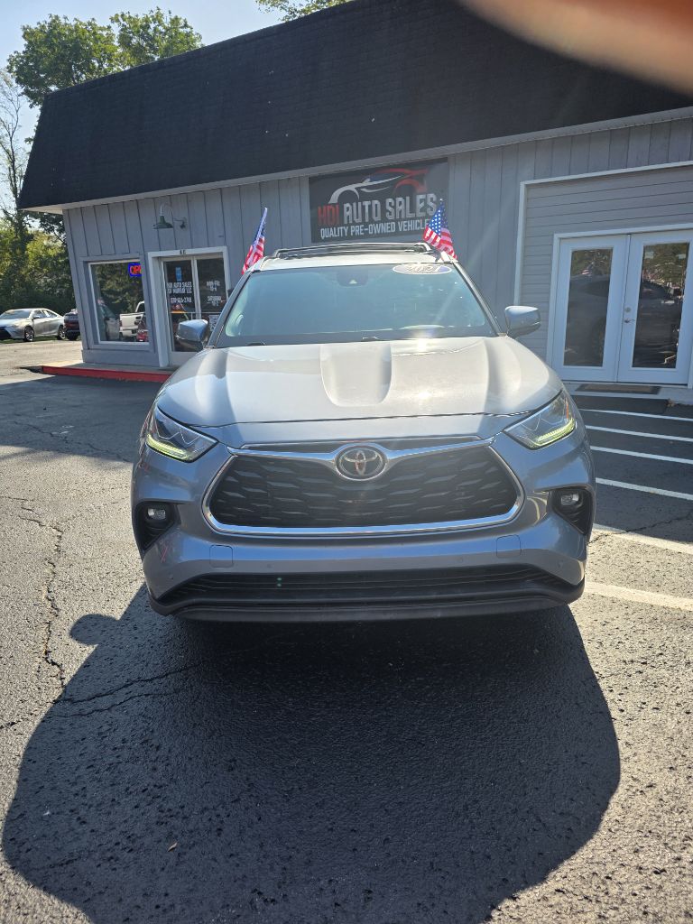 Additional photo of vehicle.