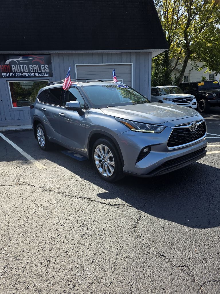 Additional photo of vehicle.