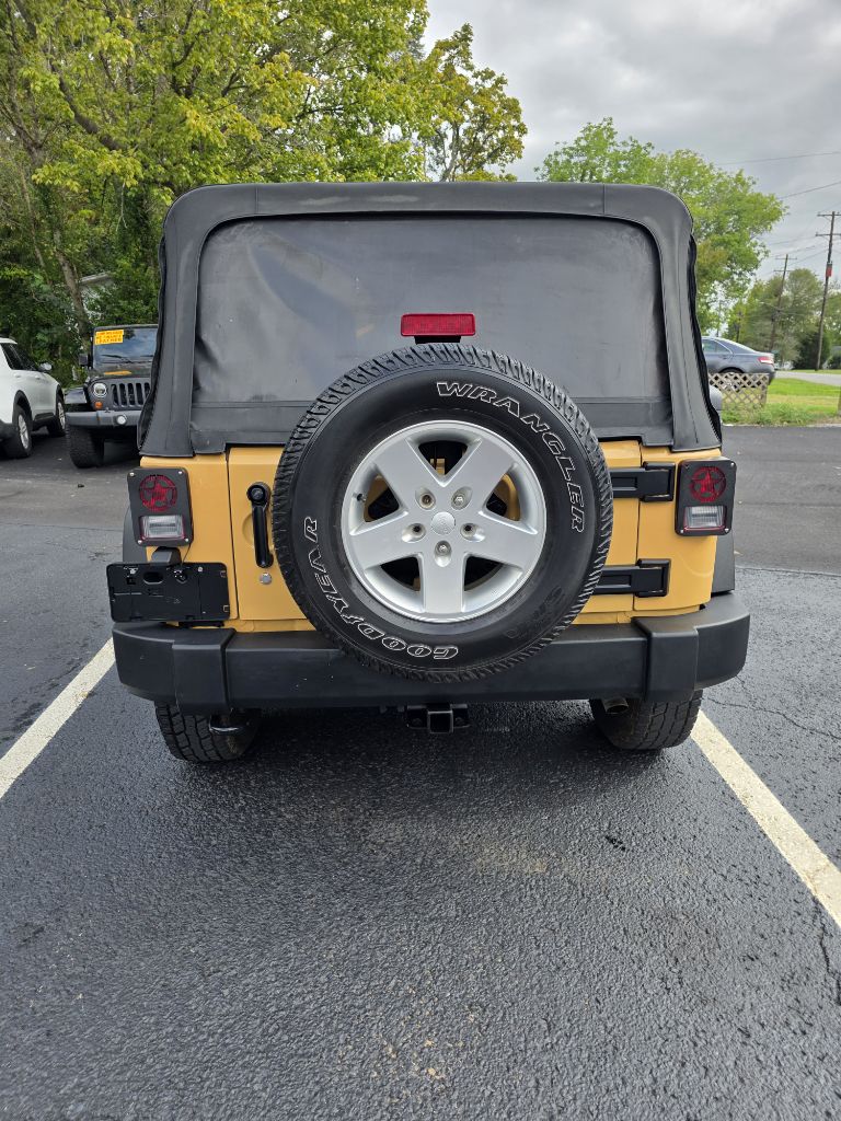 Additional photo of vehicle.