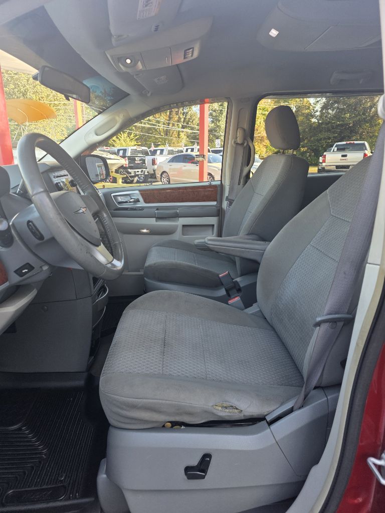 Additional photo of vehicle.