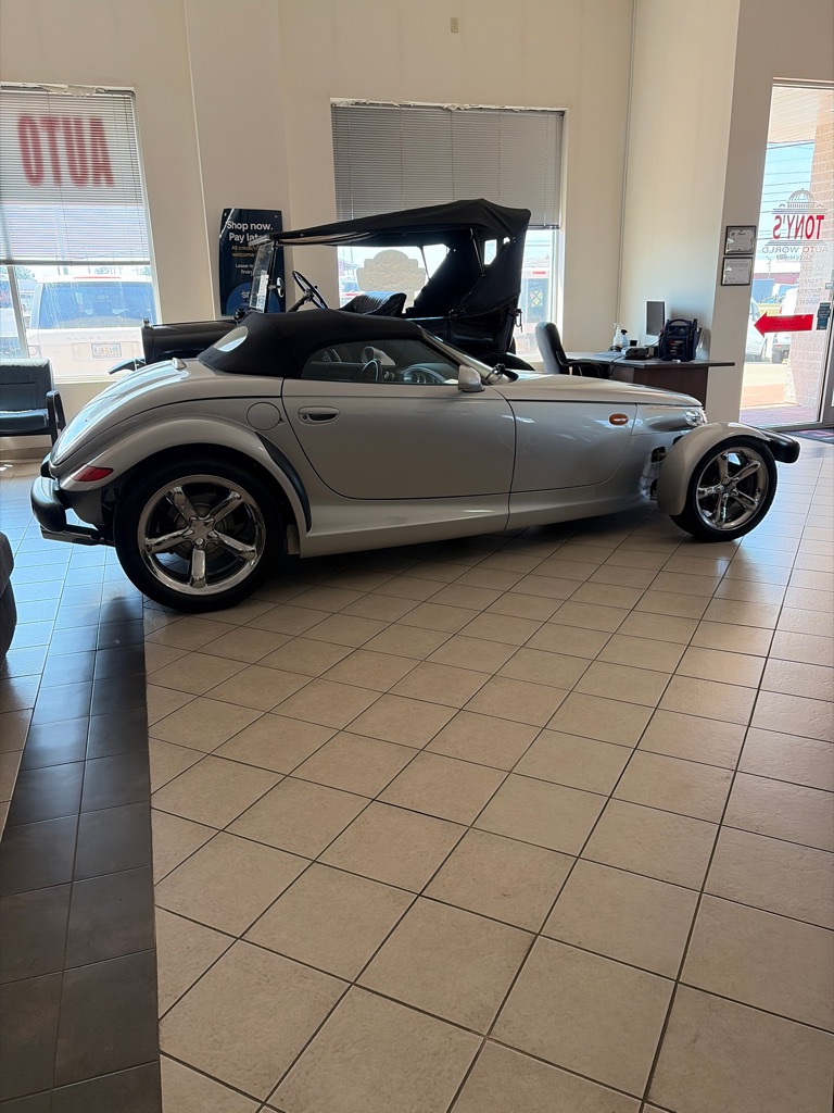 Photo 4 of this PLYMOUTH PROWLER