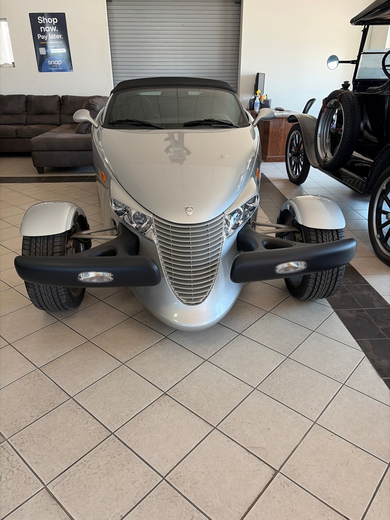 Photo 2 of this PLYMOUTH PROWLER