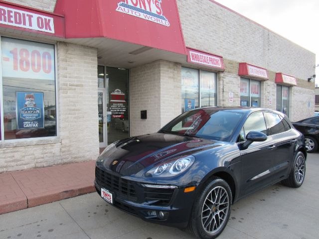 2018 PORSCHE MACAN
