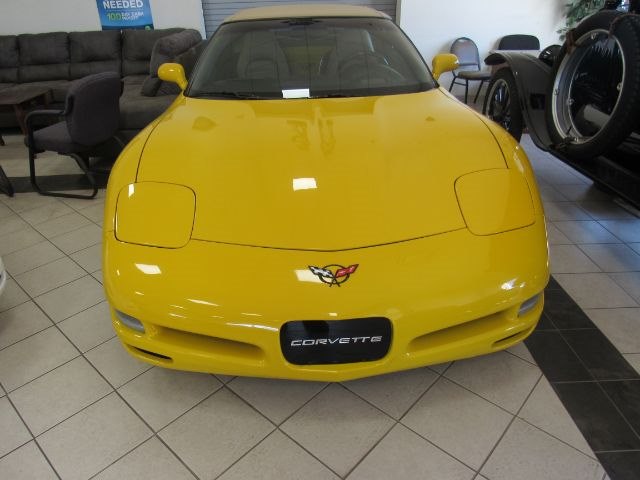 2004 CHEVROLET CORVETTE