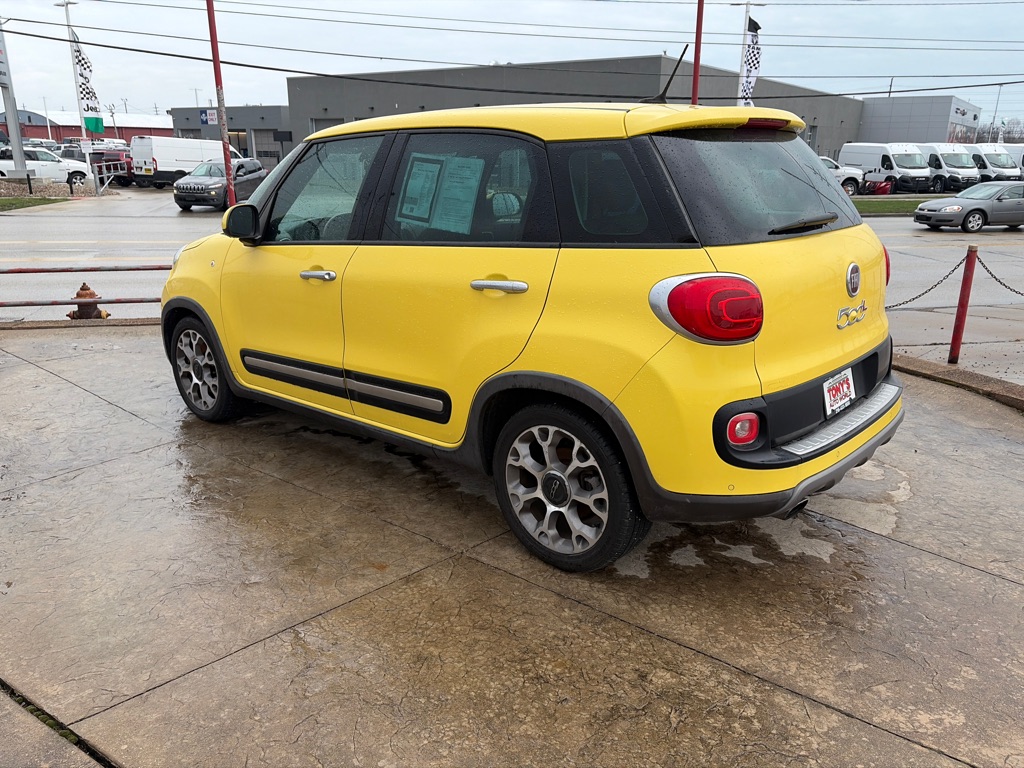 Photo 2 of this FIAT 500L