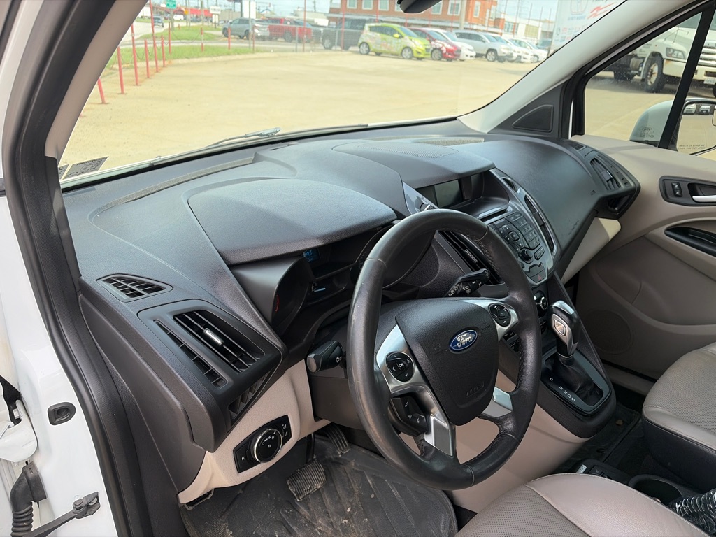 Photo 6 of this FORD TRANSIT CONNECT