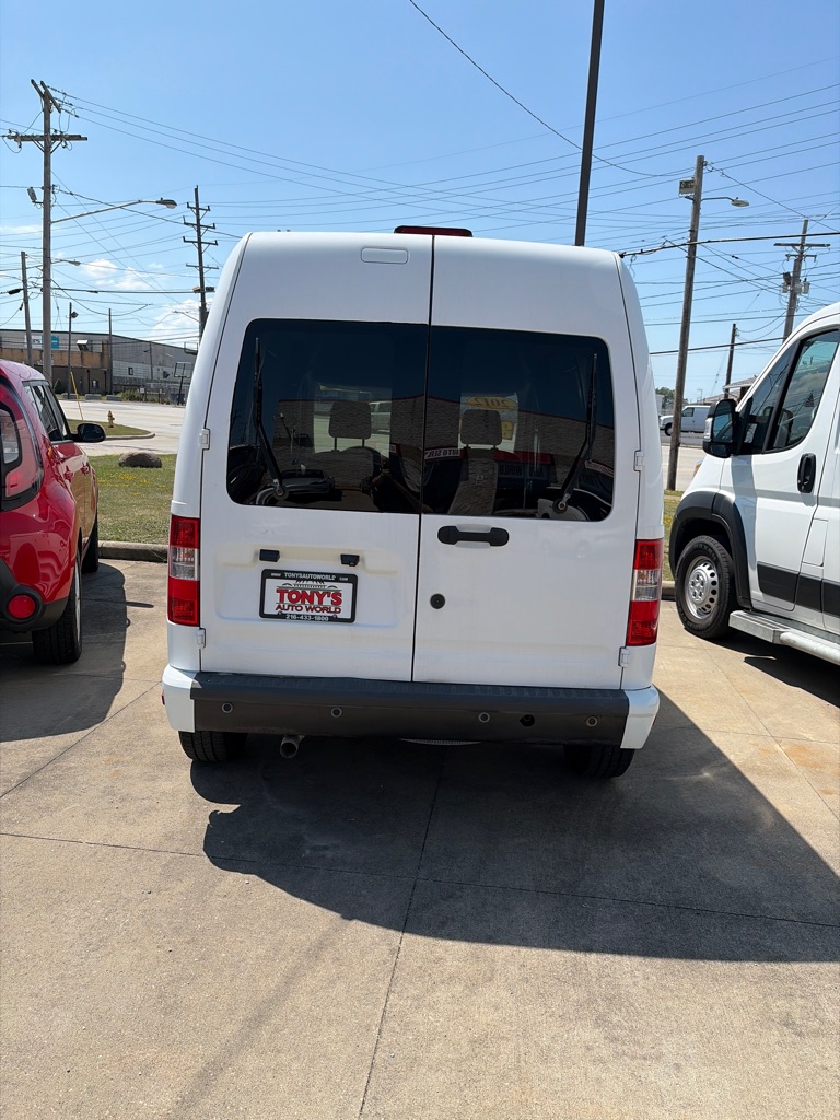 Photo 4 of this FORD TRANSIT CONNECT