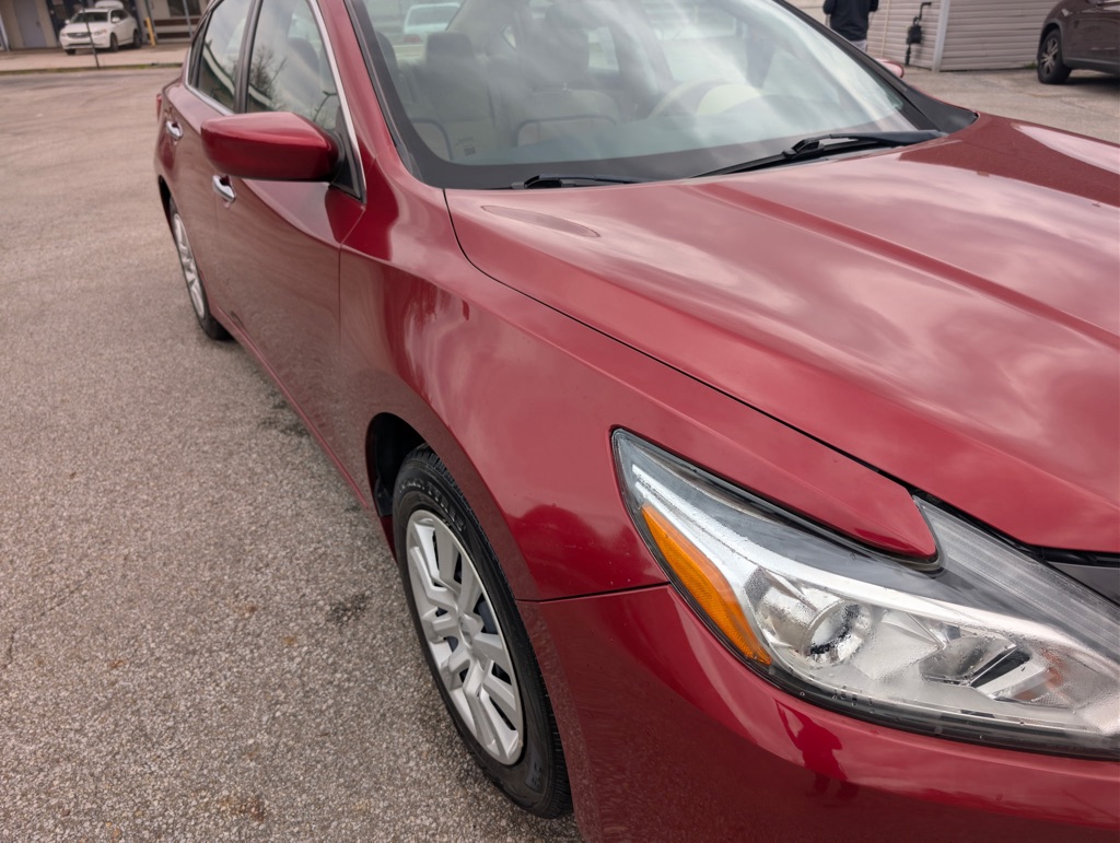 View vehicle photo 2
