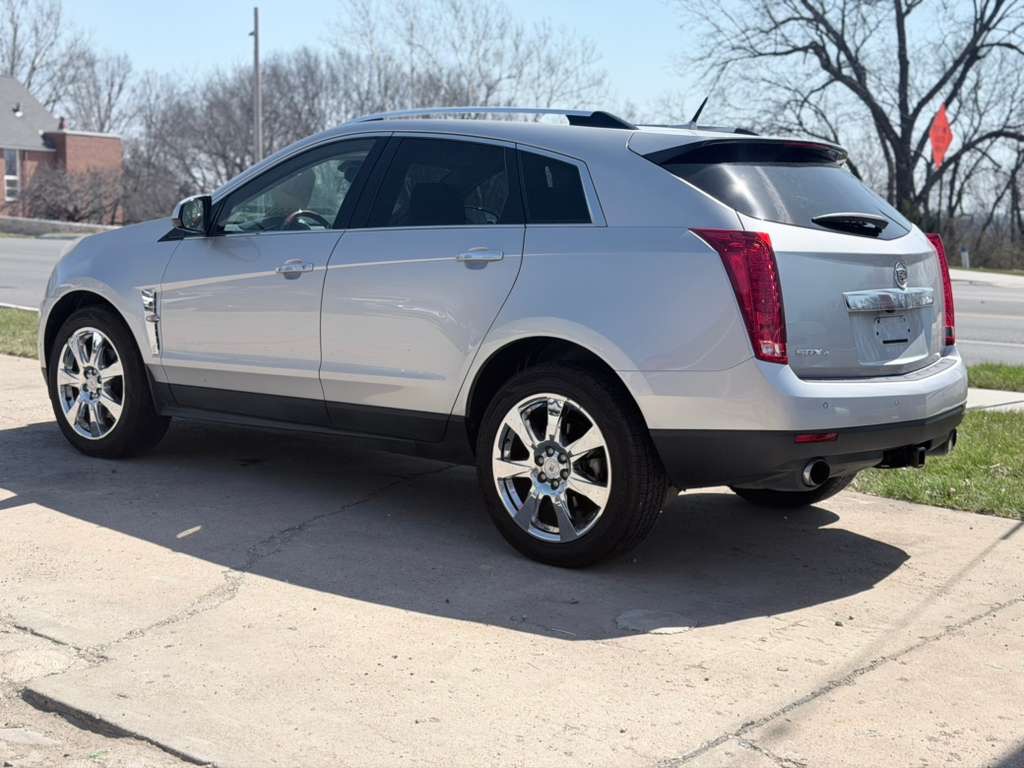 Photo 4 of this CADILLAC SRX