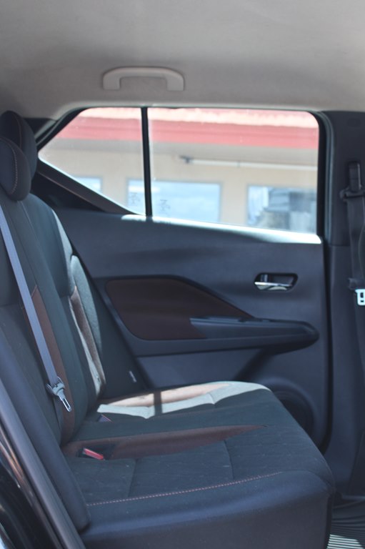 Photo 11 of this NISSAN KICKS