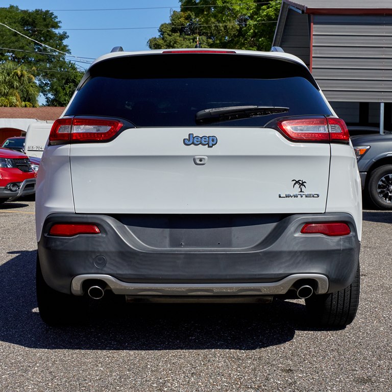 Photo 6 of this JEEP CHEROKEE