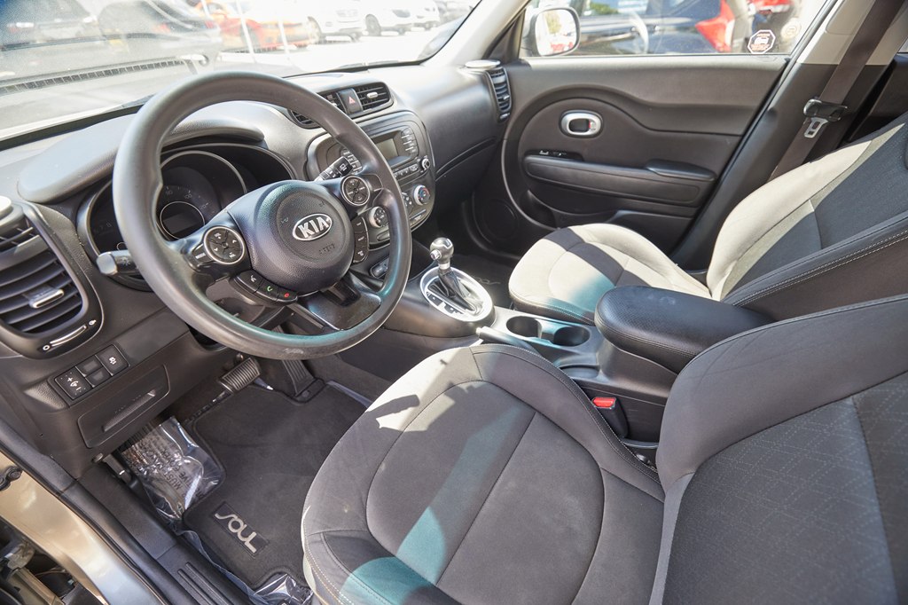 Photo 17 of this KIA SOUL