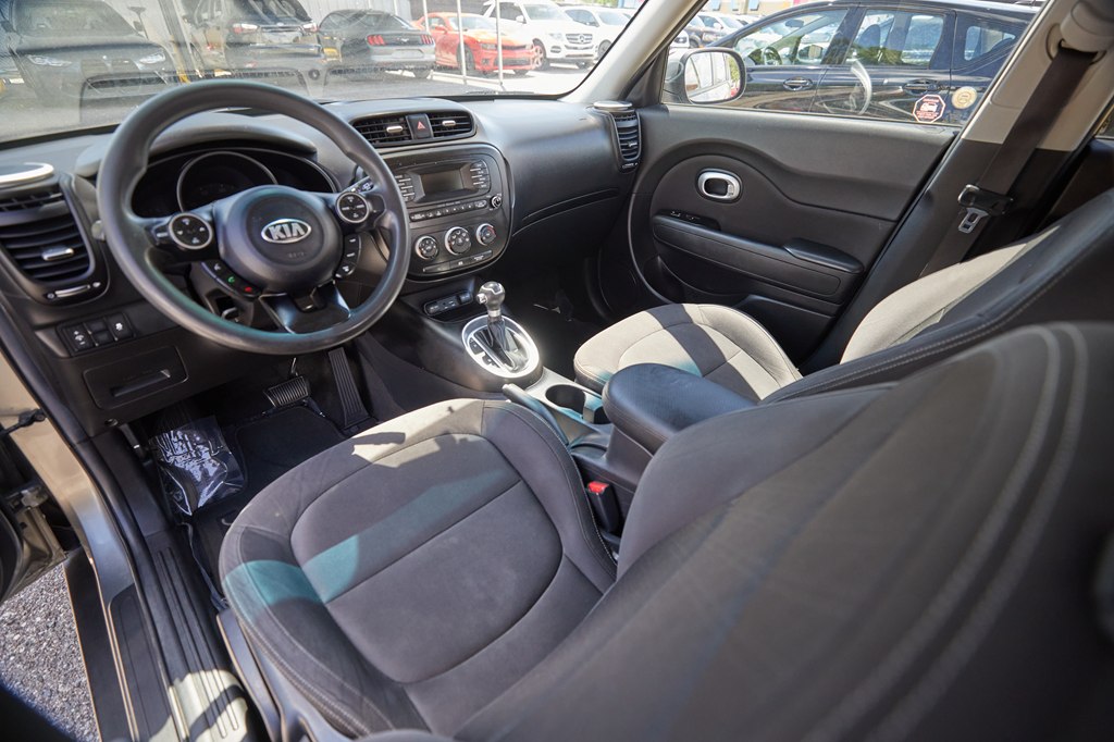 Photo 16 of this KIA SOUL