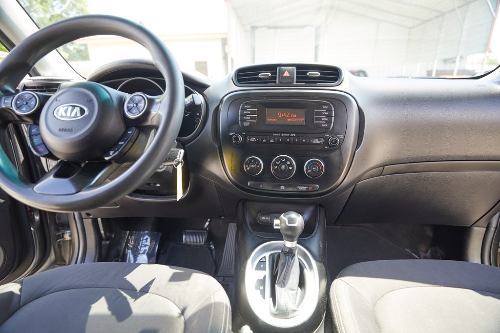 Photo 22 of this KIA SOUL