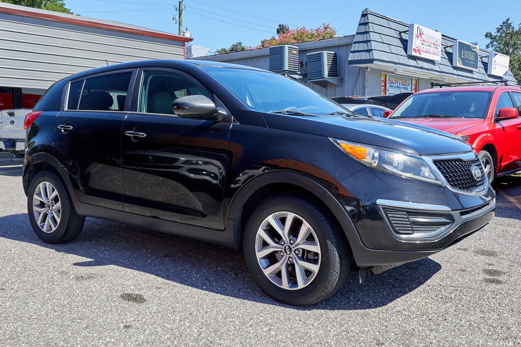 Photo 3 of this KIA SPORTAGE