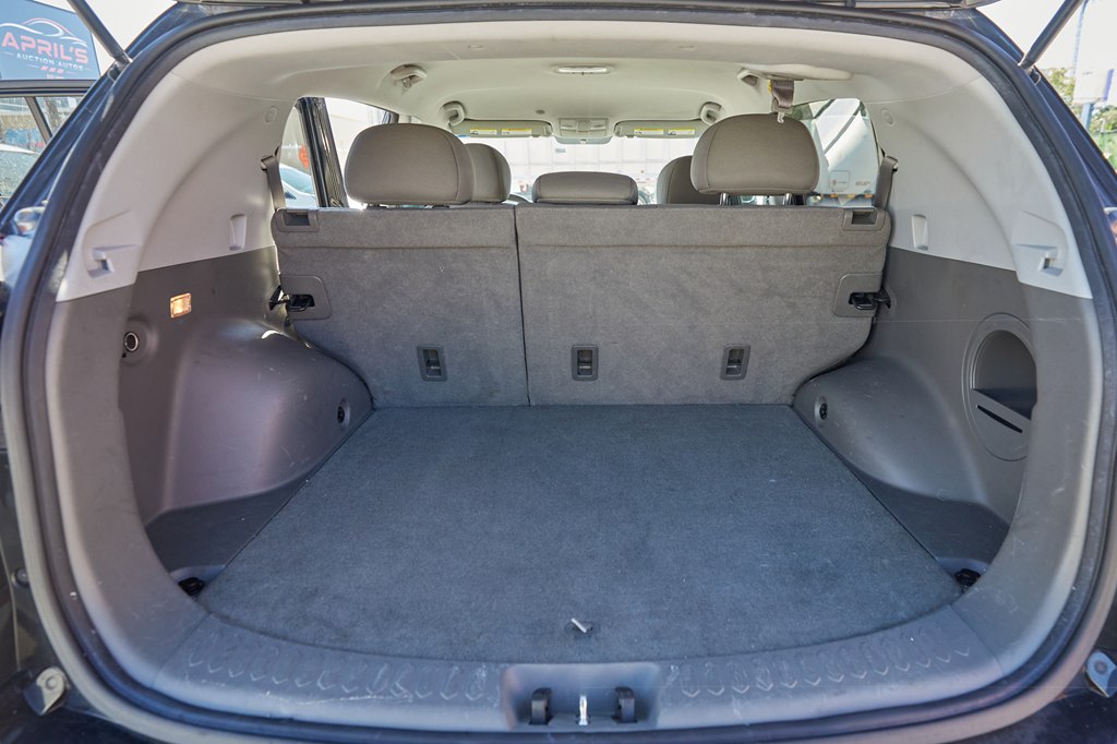 Photo 23 of this KIA SPORTAGE