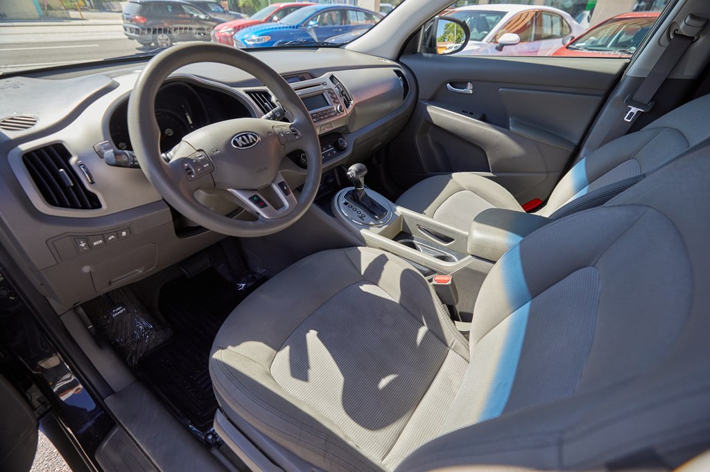 Photo 16 of this KIA SPORTAGE