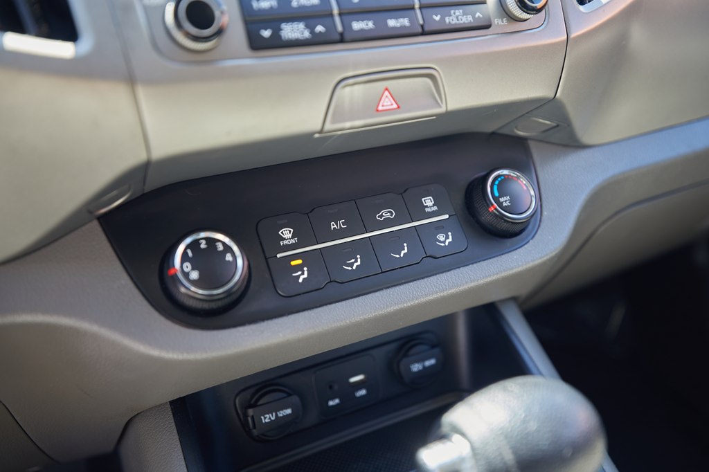 Photo 11 of this KIA SPORTAGE