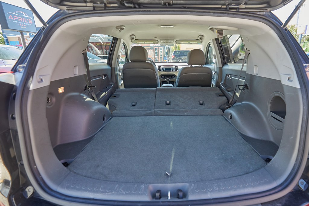 Photo 24 of this KIA SPORTAGE