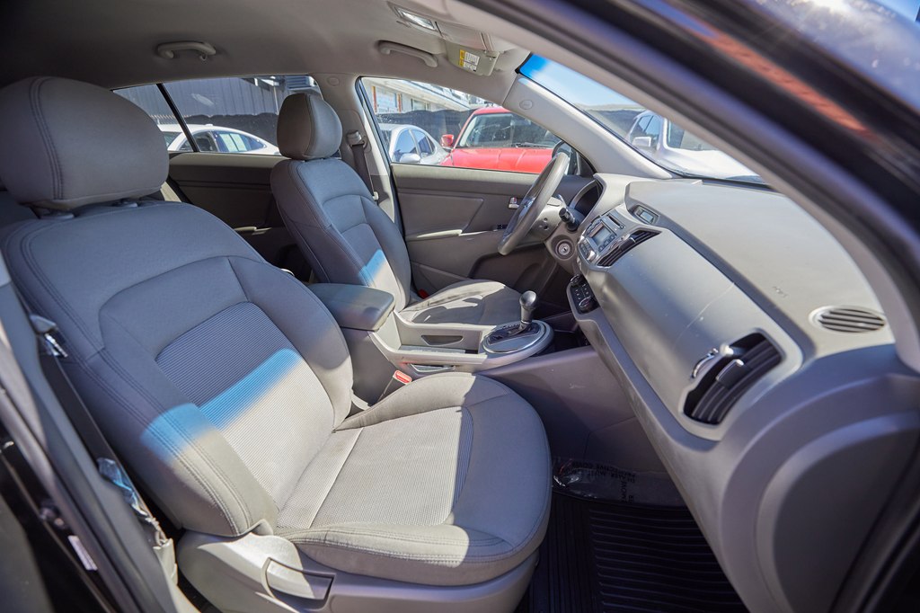Photo 19 of this KIA SPORTAGE