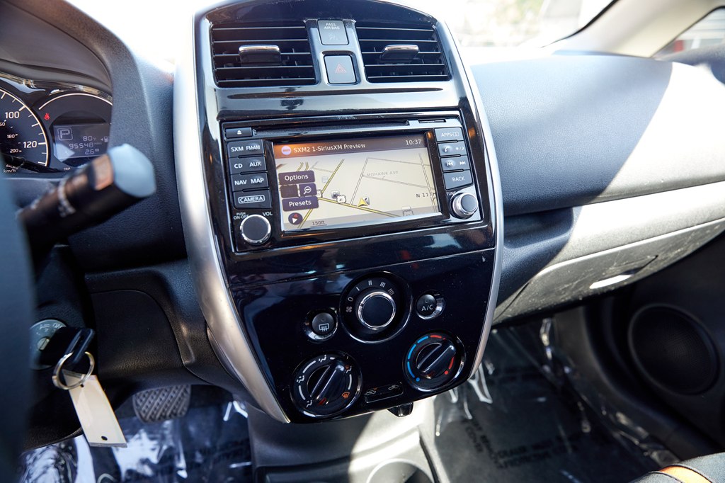 Photo 15 of this NISSAN VERSA NOTE